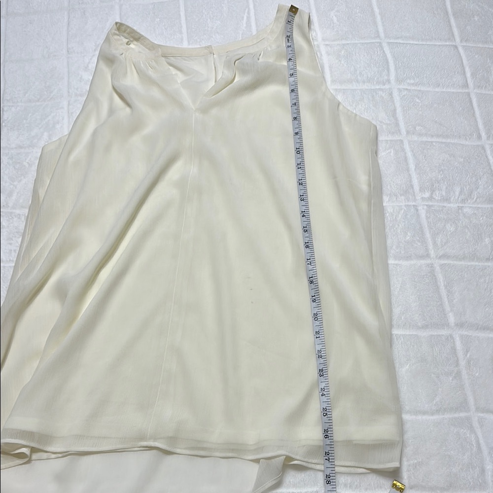 LOFT Cream Blouse‎ with V-Neckline - Picture 5 of 5